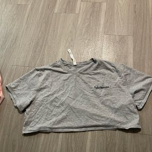 lululemon tee